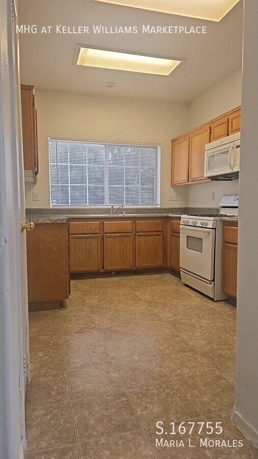 Photo - 7337 Roamer Pl