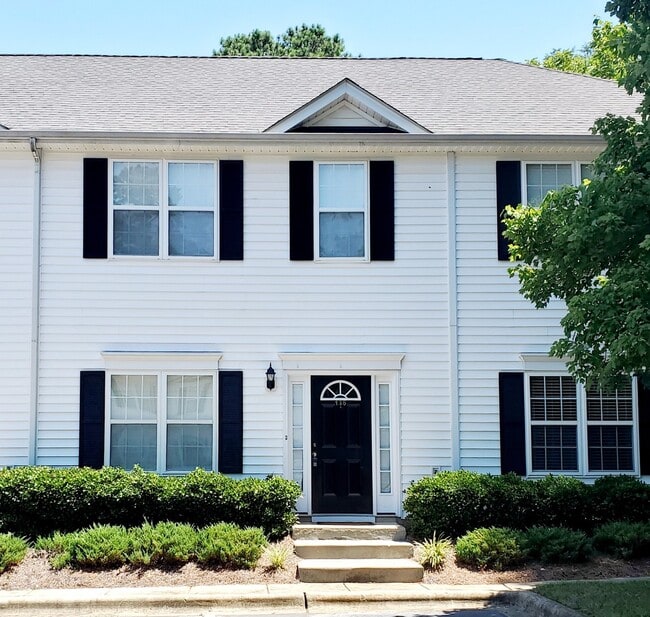 Charming 2 bedroom condo in Pineville ! - Charming 2 bedroom condo in Pineville !