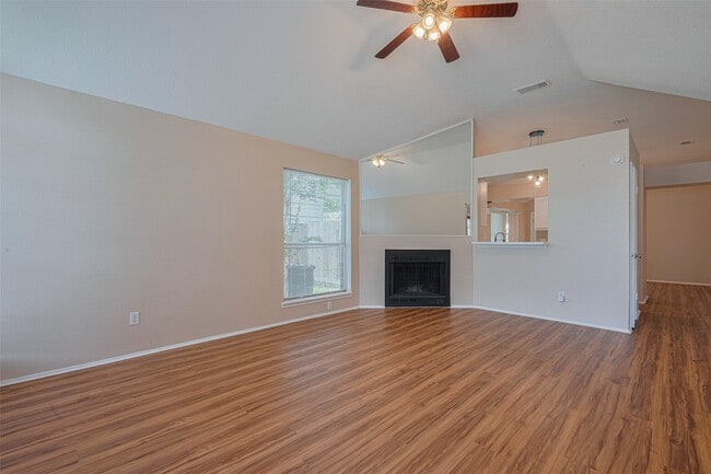 Photo - 15827 Beechnut St