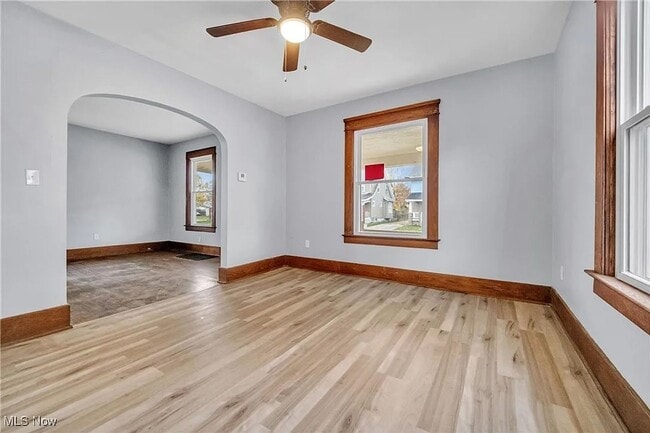 Photo - 412 W 28th St
