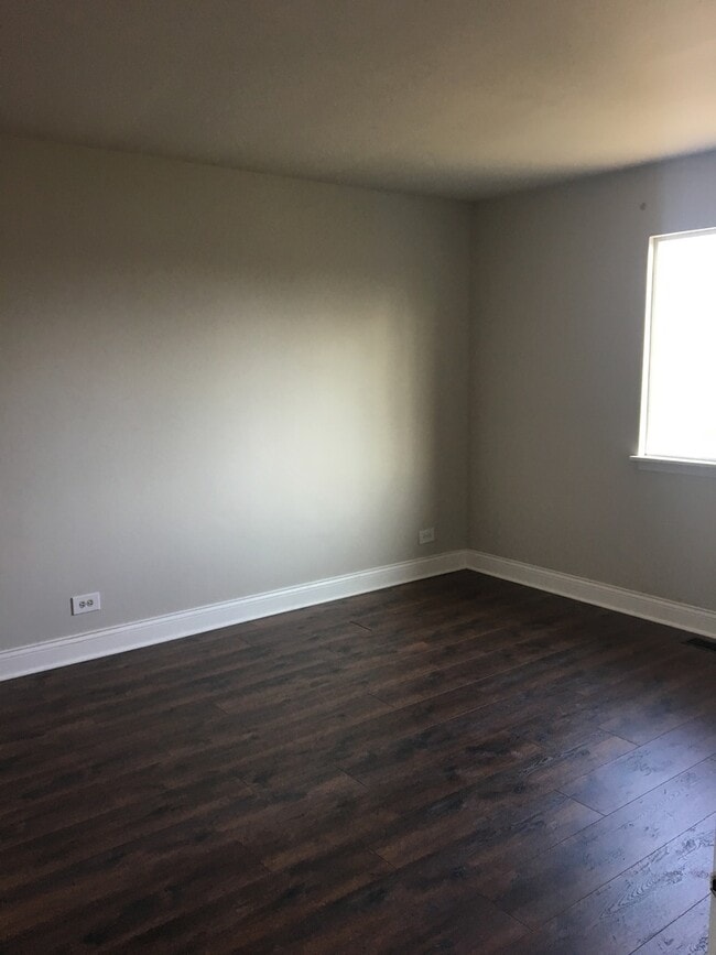 Photo - 1120 Norwood Ln
