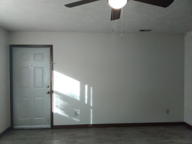 Photo - Timberlake  Apartments