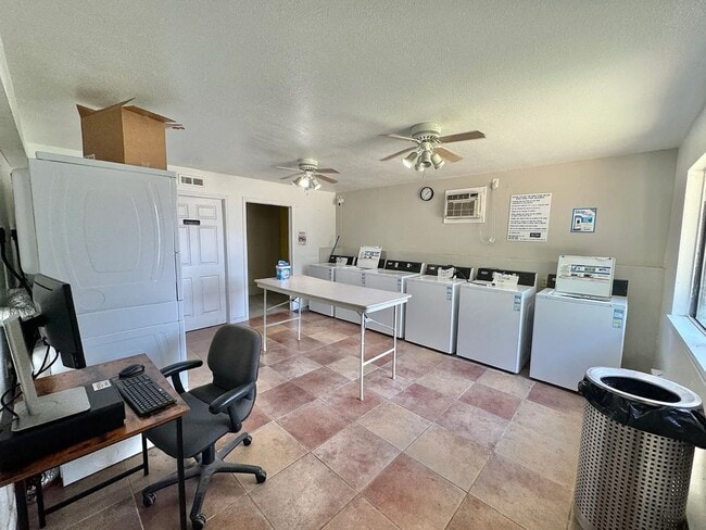 Photo - 1 bedroom - 1 bath Kentucky Pine Apartments - Unit 5801G Unit 5801G