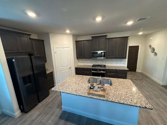 Photo - 9594 Kavik St