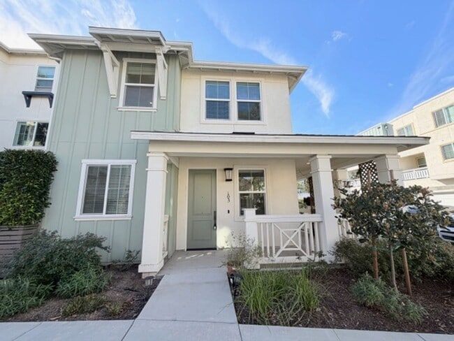 Building Photo - Spacious Newer Townhome in great Goleta Location