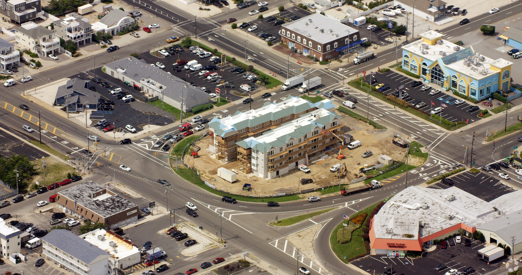 Photo - Arlington Beach Club Apartments
