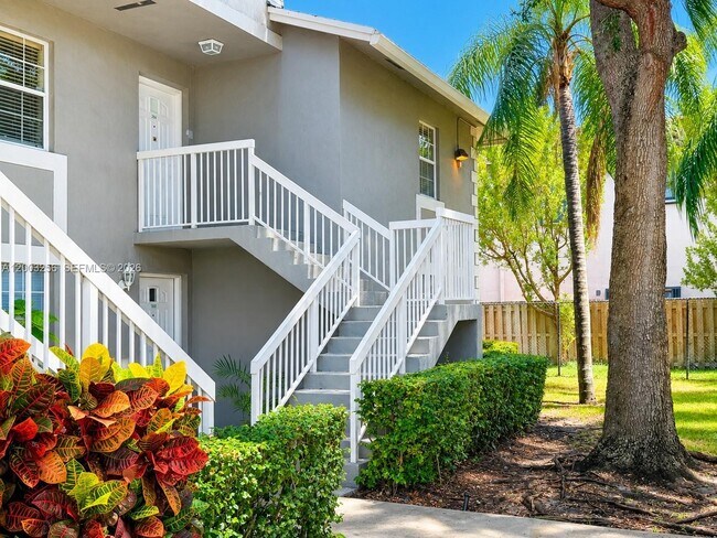 Photo - 464 NE 210th Cir Terrace Unidad 201-10A