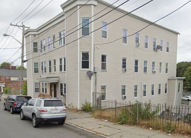 Building Photo - 187 Newbury St