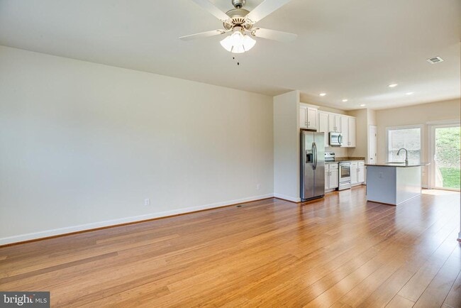 Photo - 20 Andrews Pl