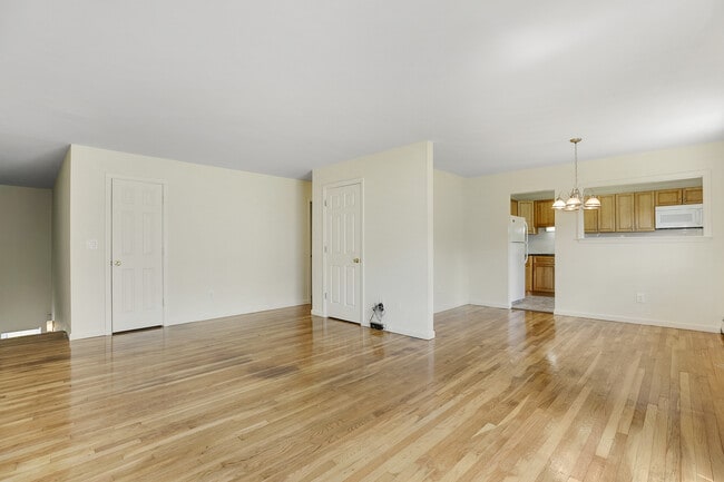 Photo - Balmoral Arms