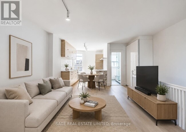 Photo - 1153 Dundas St W