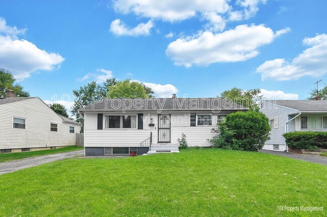 Building Photo - 1341 Coburg Rd Rental