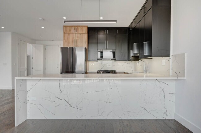 Photo - 3008 W Belmont Ave