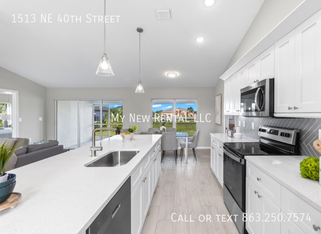 Photo - 1513 NE 40th St