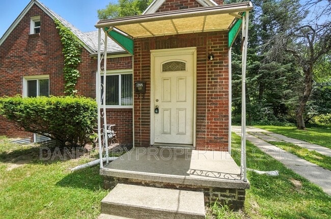 Photo - 822 Searles Rd