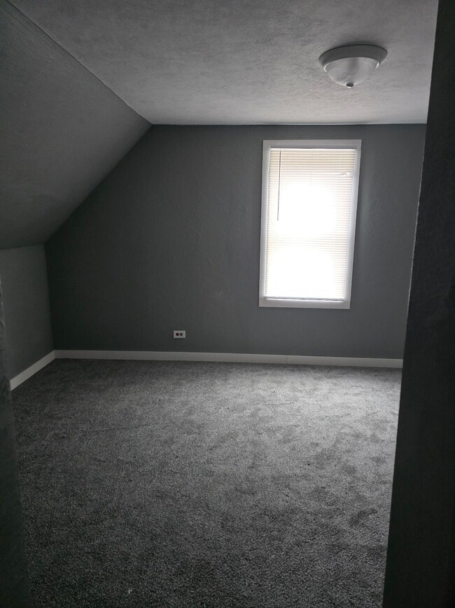 Photo - 204 Harrison St