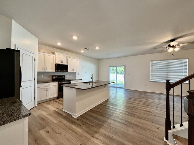 Photo - 130 Sweetfern Ln