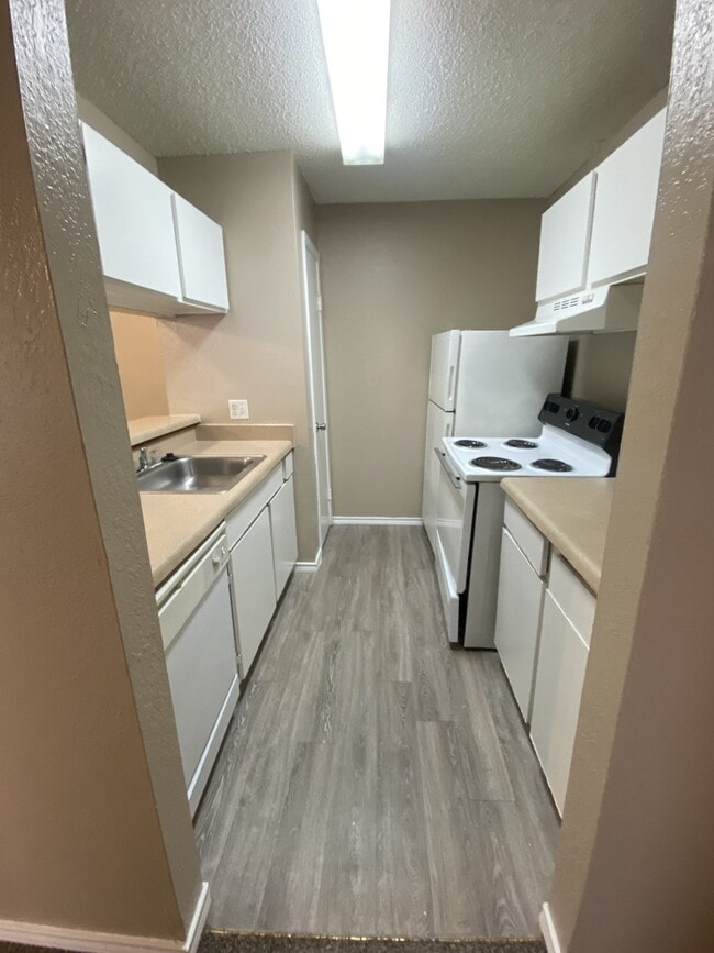 Photo - Edinburg Place Apartments