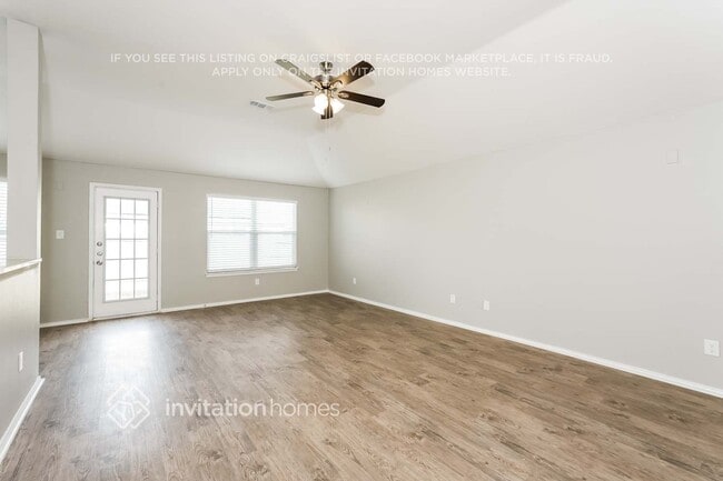 Photo - 409 Heritage Dr