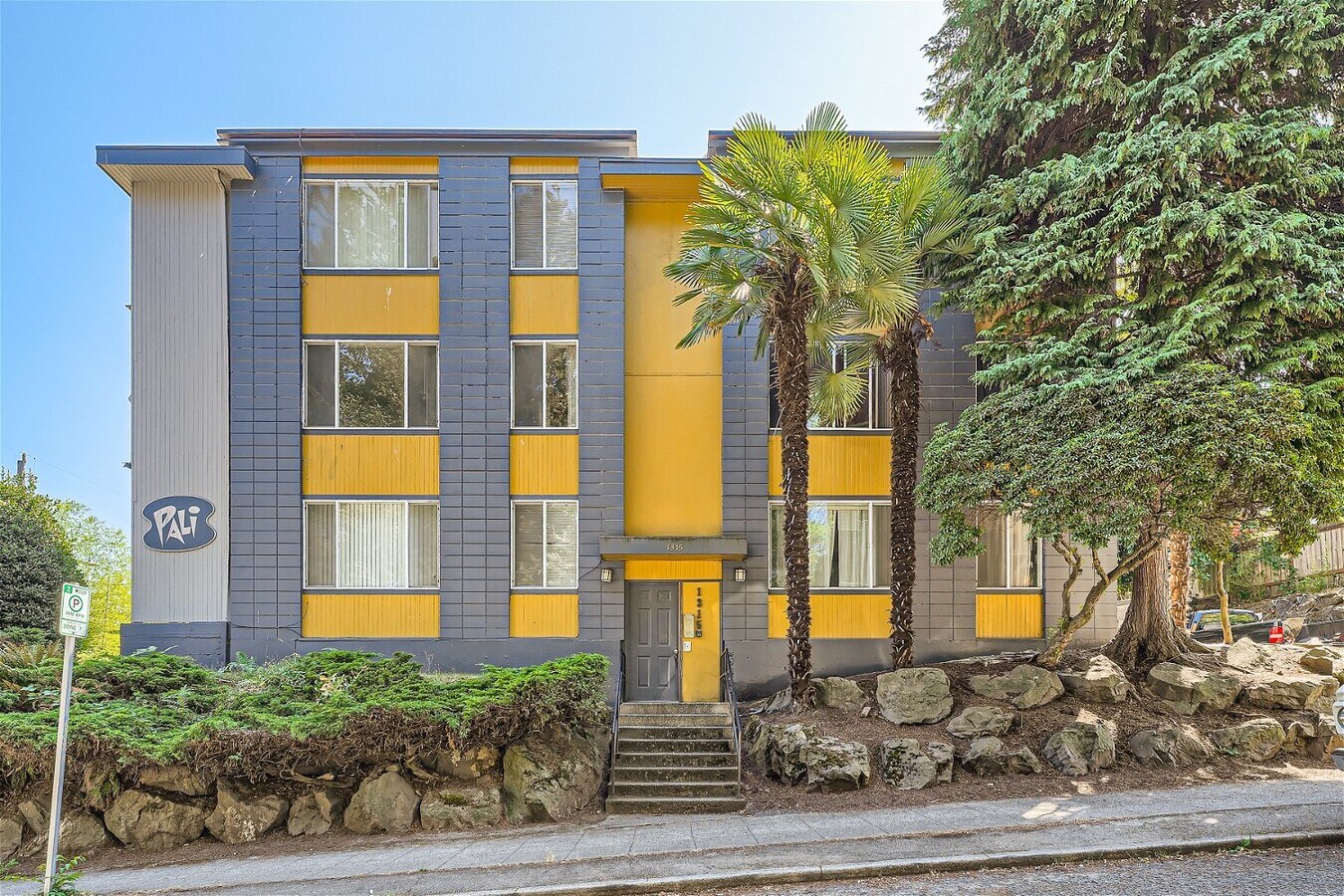 Pali Apartments - Pali Apartments