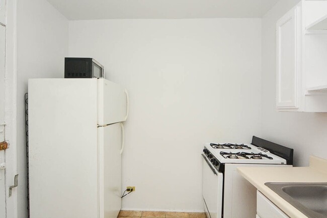 Photo - 2332 N Spaulding Ave Unit A4