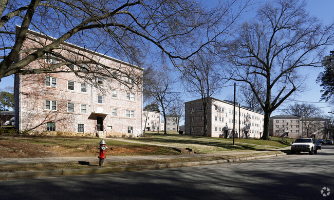 The Raleigh Apartments - The Raleigh Apartments