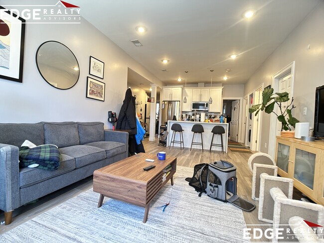 Photo - 149 Sutherland Rd Condo