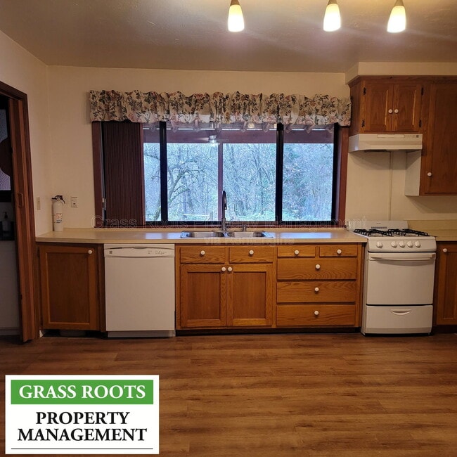 Photo - 15772 Sunnyvale Ln