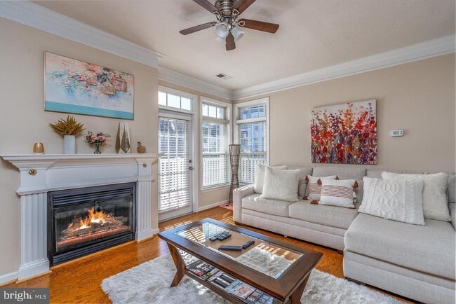 Building Photo - 503 Sunset View Terrace SE Unit 208