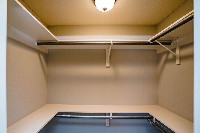 Photo - 401 E 2nd St Unit L-2