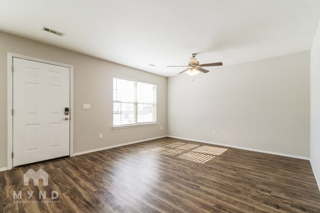 Photo - 2208 Ridge St