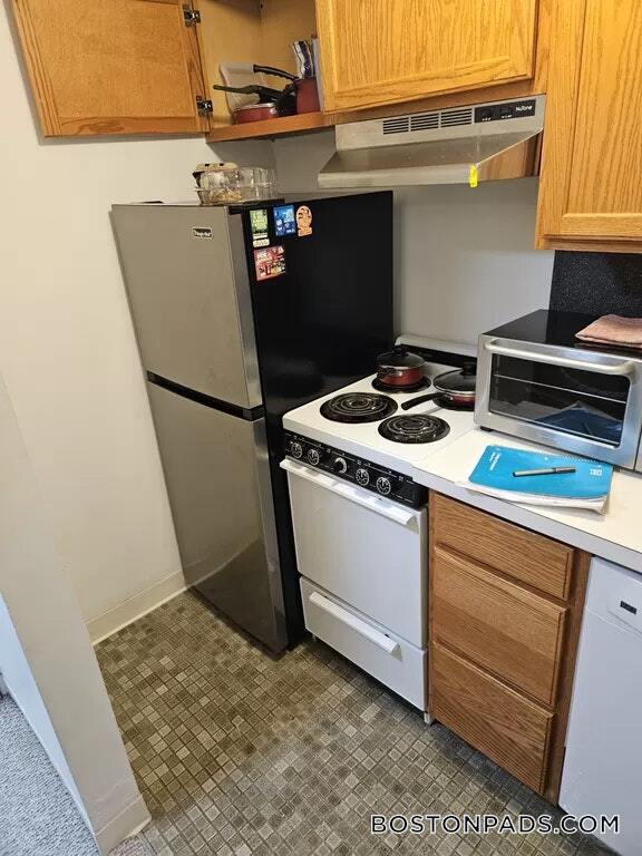 111 Norway St Unit B4