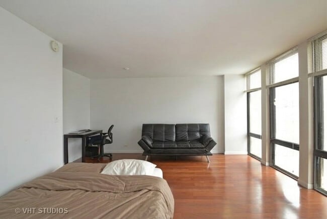 Photo - 1 E Scott St Unit 1606