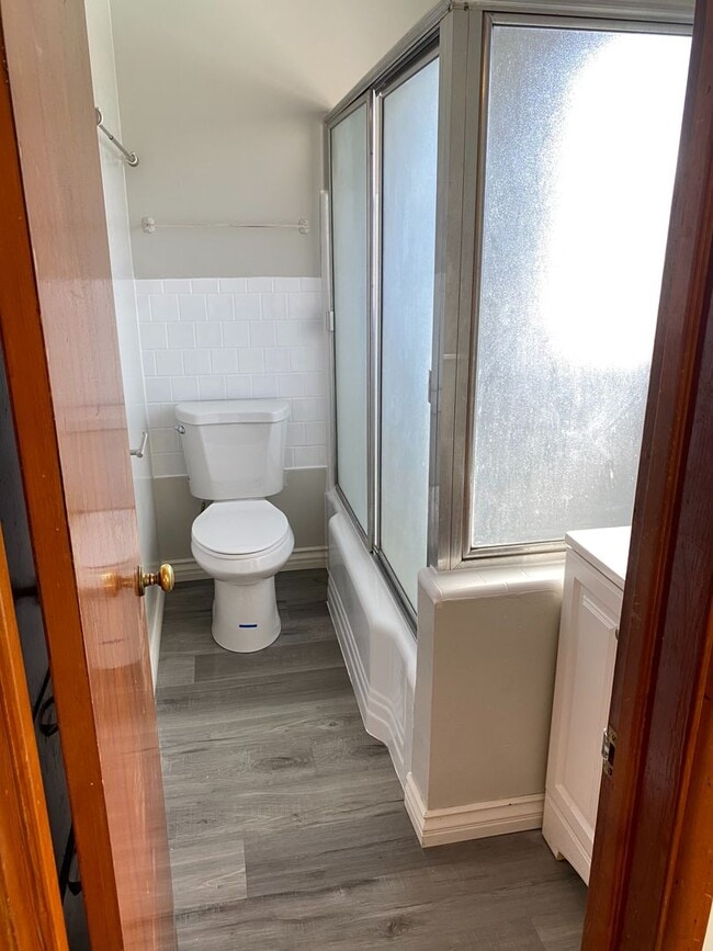 Photo - 2nd St., 829-831 Unidad 831 #B