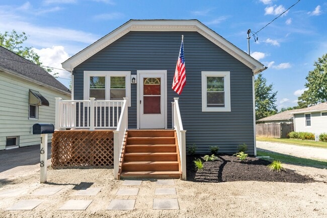 Building Photo - 168 Wheeler St