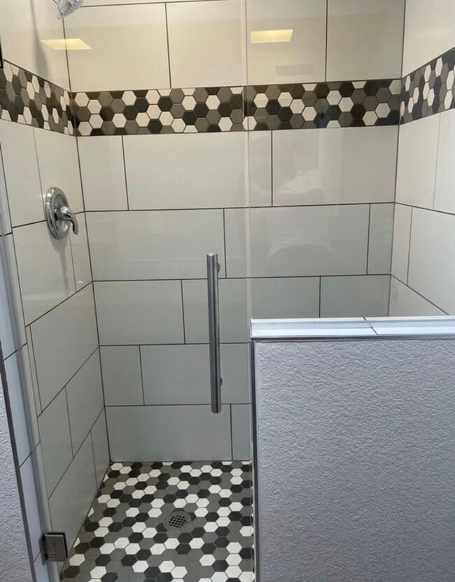 Photo - Vance Unit Top