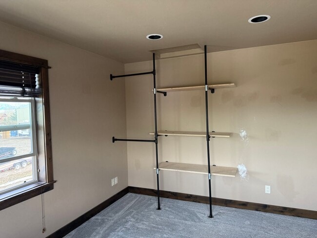 Photo - 3 Bedroom 2 Bath in Belgrade