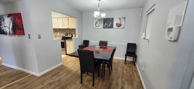 Photo - 1908 Huntingdon Chase