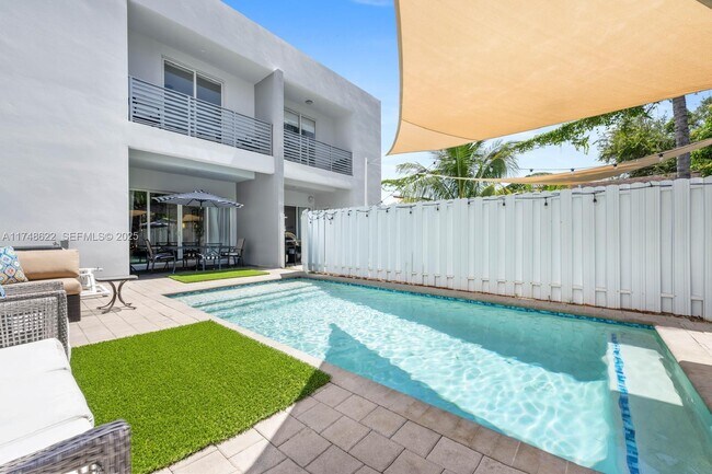 Photo - 3572 SW 23rd St