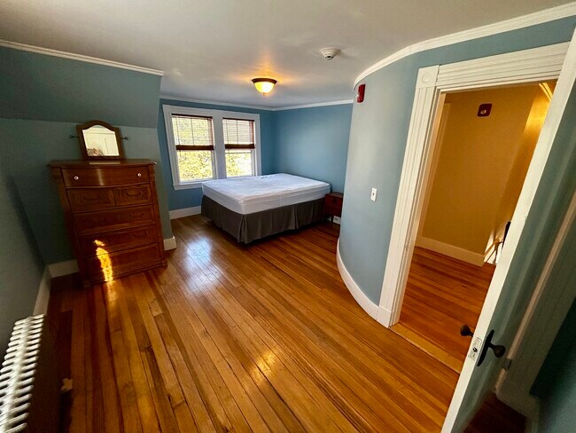 Photo - 148 Washington St Unit # 5 - 3rd Floor
