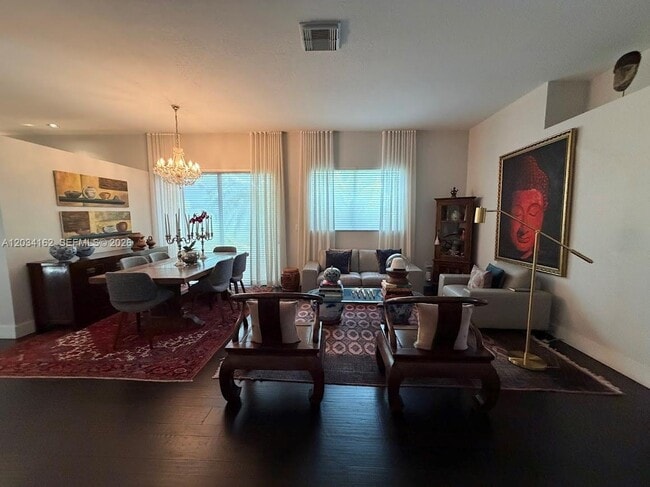Photo - 10900 NW 72nd St