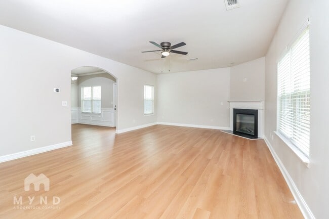 Photo - 400 Hyder Ct