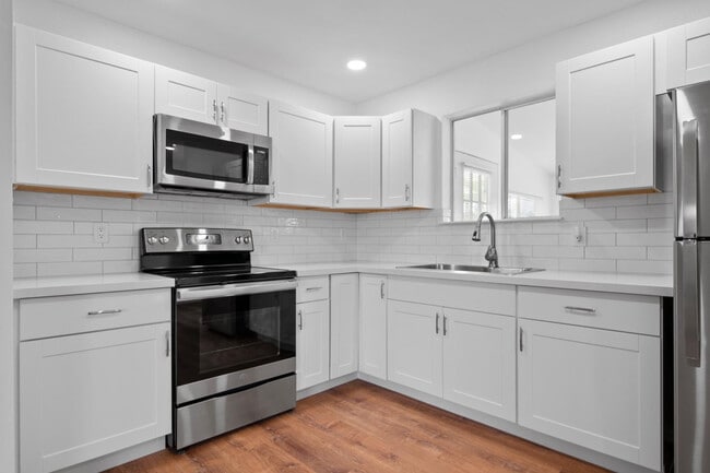 Photo - 570 S Yaqui Dr