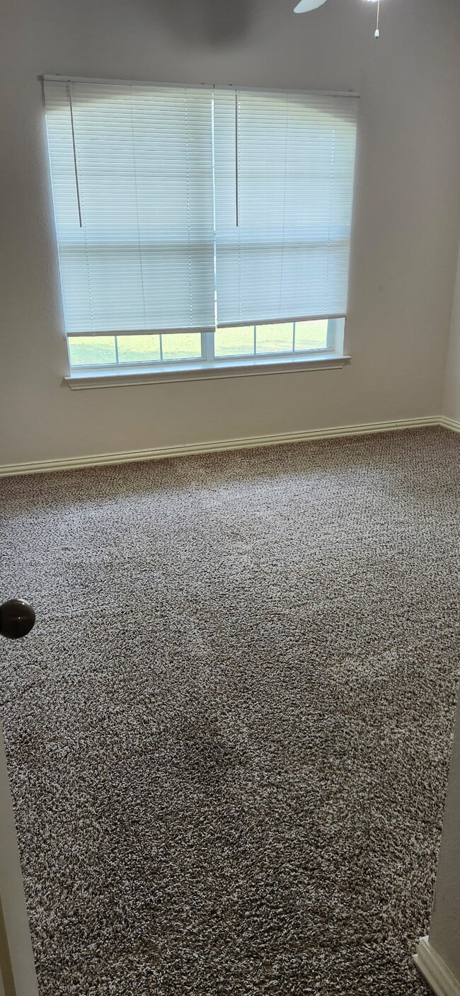 Photo - 211 N Prairie St