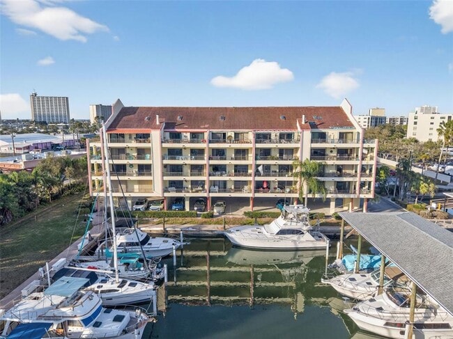 Building Photo - 1750 Harbor Pl Unit 303