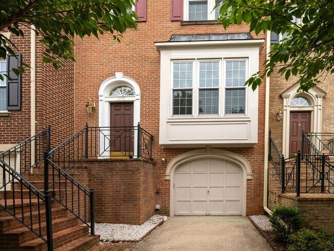 Building Photo - 2155 Wolftrap Ct