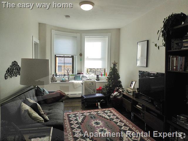 Building Photo - 114 Willow St Unit #2 Rental