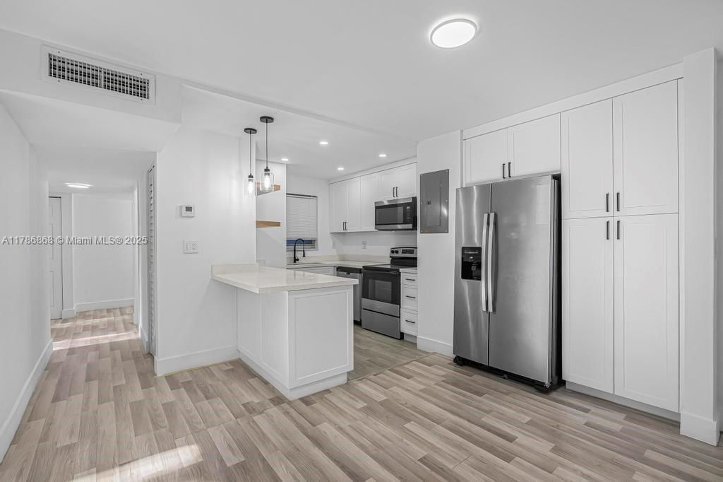 Photo - 110 Fontainebleau Blvd Condo