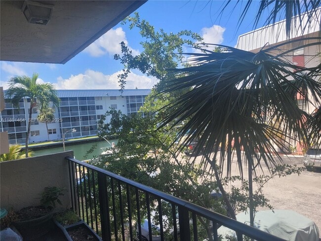 Photo - 3860 NE 170th St Unidad 206