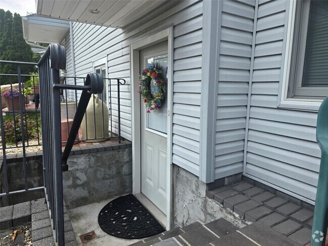 Building Photo - 44 Inwood Rd Rental
